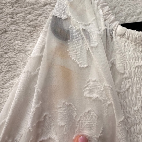 Elegant White Off-Shoulder Maxi Dress | Plus Size White Summer Dress | Size 14W - Picture 7 of 7